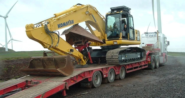 Перевозка гусеничного экскаватора в Крыму и Севастополе